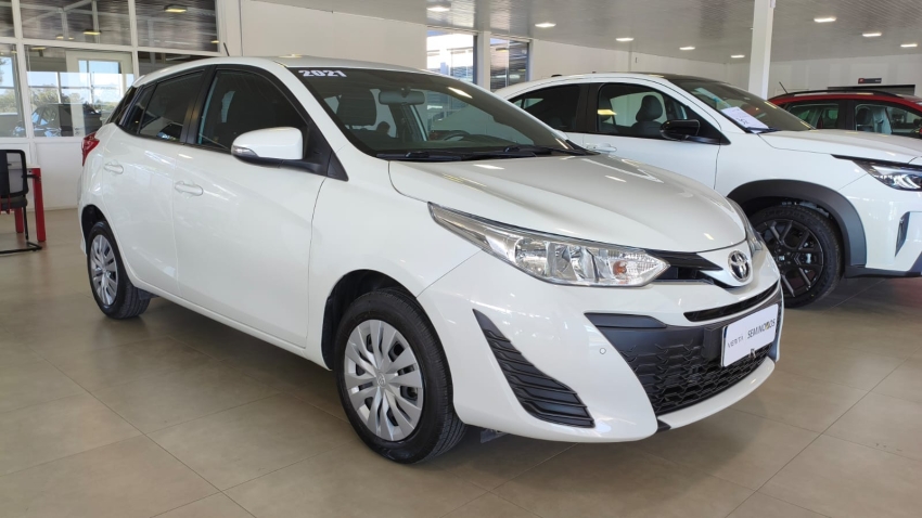 toyota yaris 1.3 16v flex xl live multidrive 4p automatico 20212