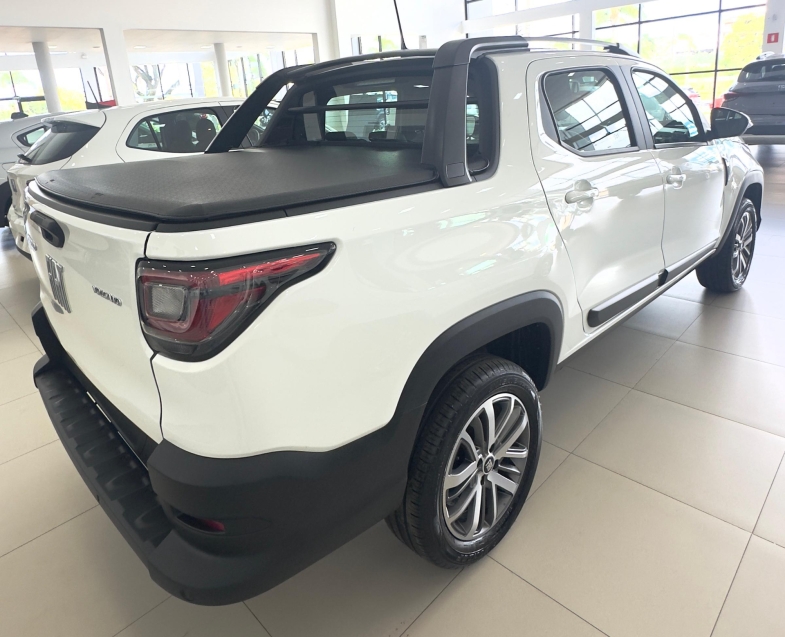 fiat strada 1.3 firefly flex volcano cd manual 4p automatico 2025
