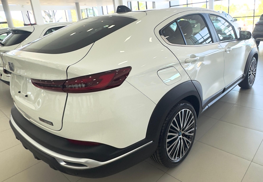 fiat fastback 1.3 turbo 270 flex limited edition at6 hibrido 4p automatico 2025 fiat fastback 1.3 turbo 270 flex limited edition at6 hibrido 4p automatico 2025