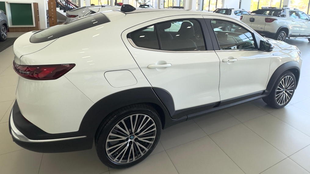 fiat fastback 1.3 turbo 270 flex limited edition at6 hibrido 4p automatico 2025 fiat fastback 1.3 turbo 270 flex limited edition at6 hibrido 4p automatico 2025