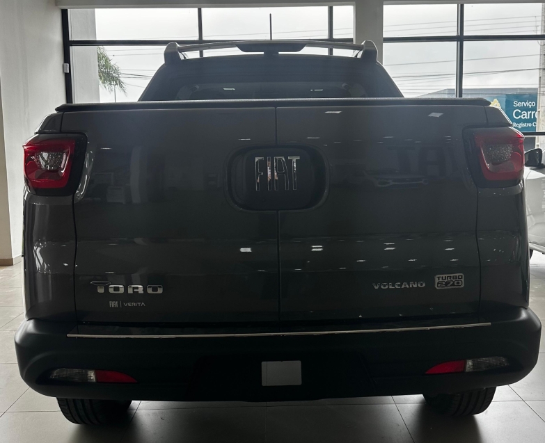 fiat toro 1.3 turbo 270 flex volcano at6 4p automatico 2025