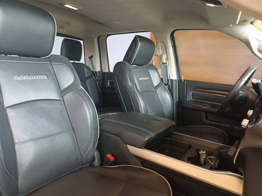 ram 2500 6.7 i6 turbo diesel laramie cd 4x4 automatico 4p 2022 ram 2500 6.7 i6 turbo diesel laramie cd 4x4 automatico 4p 2022