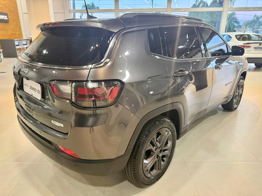 jeep compass 1.3 t270 turbo flex longitude at6 4p automatico 2022 jeep compass 1.3 t270 turbo flex longitude at6 4p automatico 2022