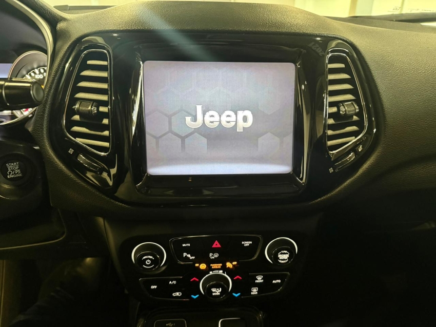 jeep compass 2.0 16v flex limited automatico 4p 2021 jeep compass 2.0 16v flex limited automatico 4p 2021