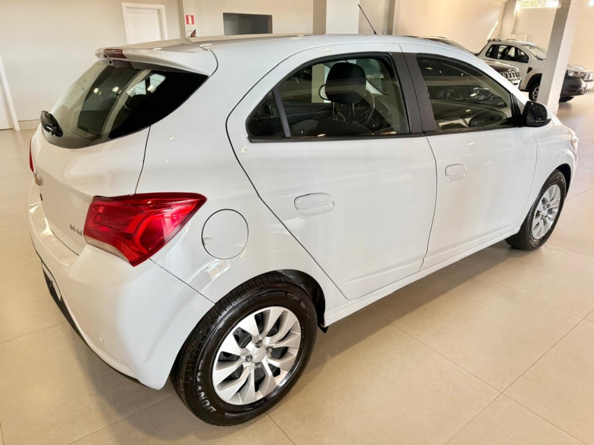chevrolet onix 1.4 mpfi lt 8v flex 4p manual 2018