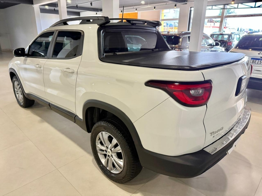 fiat toro 1.3 turbo 270 flex freedom at6 4p automatico 2023