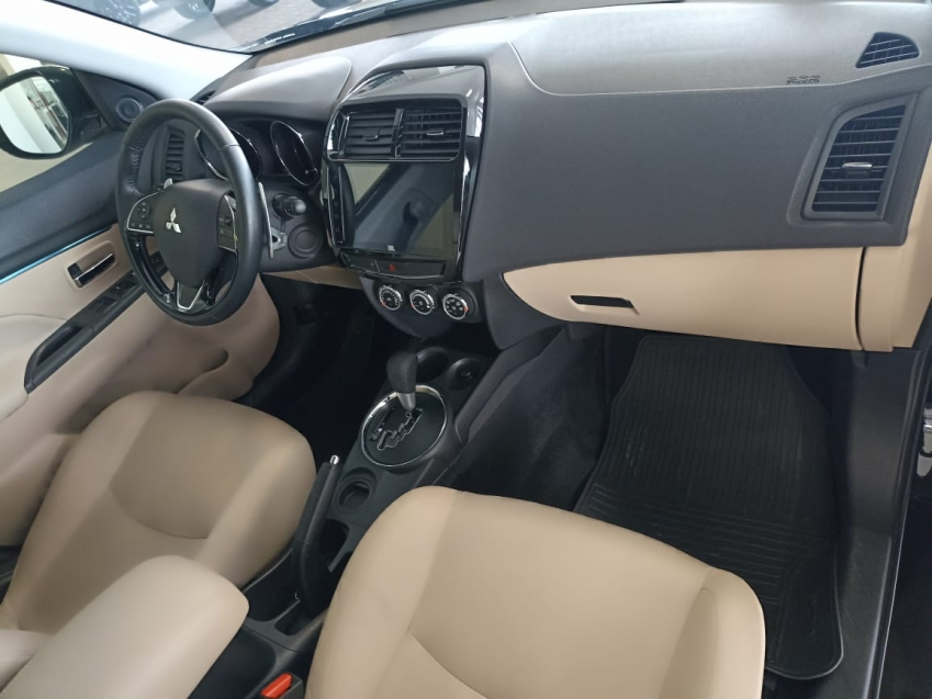 mitsubishi outlander 2.0 mivec gasolina hpe automatico 4p 2021 mitsubishi outlander 2.0 mivec gasolina hpe automatico 4p 2021