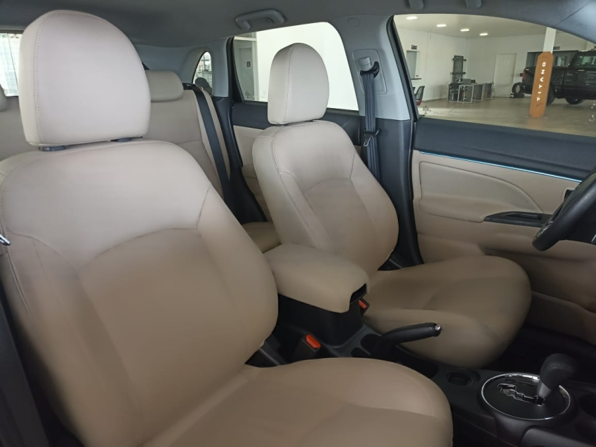 mitsubishi outlander 2.0 mivec gasolina hpe automatico 4p 2021 mitsubishi outlander 2.0 mivec gasolina hpe automatico 4p 2021