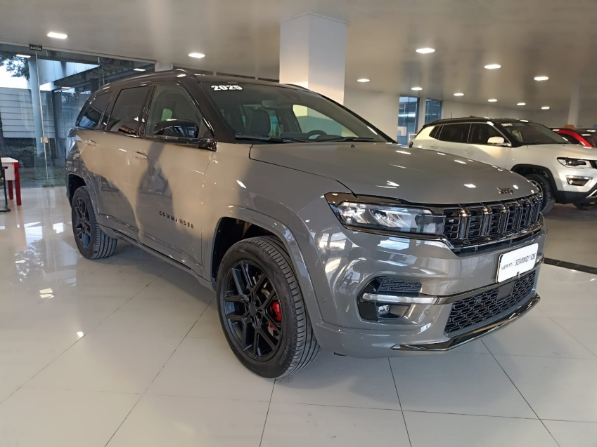 jeep commander 2.0 hurricane 4 turbo gasolina blackhawk at9 4p automatico 2025 jeep commander 2.0 hurricane 4 turbo gasolina blackhawk at9 4p automatico 2025