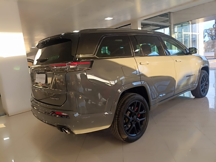 jeep commander 2.0 hurricane 4 turbo gasolina blackhawk at9 4p automatico 2025 jeep commander 2.0 hurricane 4 turbo gasolina blackhawk at9 4p automatico 2025
