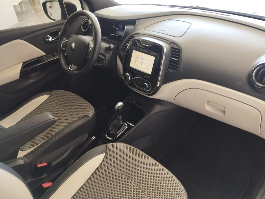 renault captur 1.6 16v sce flex intense x-tronic 4p automatico 2020 renault captur 1.6 16v sce flex intense x-tronic 4p automatico 2020