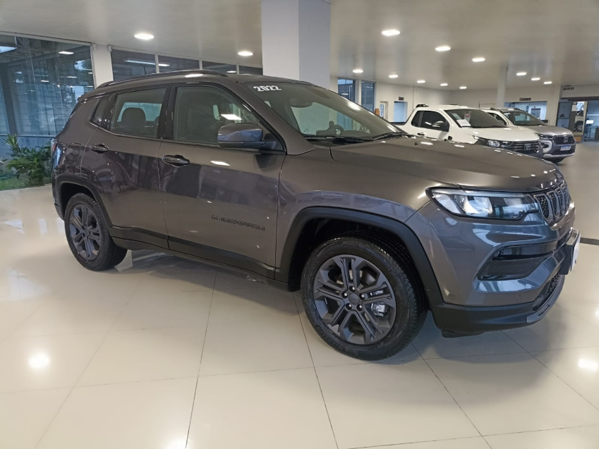 jeep compass 1.3 t270 turbo flex longitude at6 4p automatico 2022 jeep compass 1.3 t270 turbo flex longitude at6 4p automatico 2022