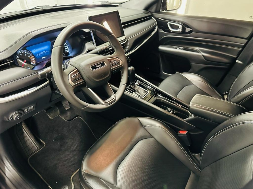 jeep compass 1.3 t270 turbo flex longitude at6 4p automatico 2022 jeep compass 1.3 t270 turbo flex longitude at6 4p automatico 2022