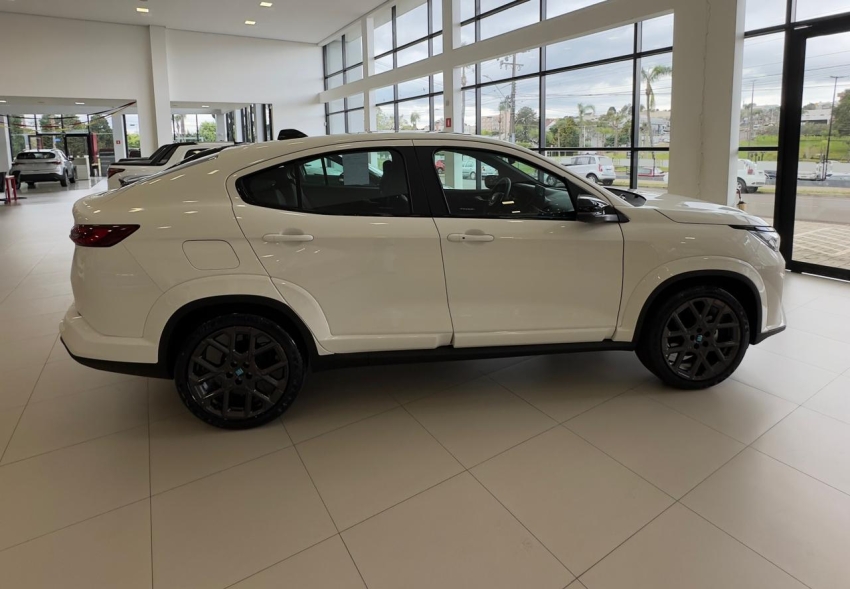 fiat fastback 1.0 turbo 200 hybrid impetus cvt flex 4p automatico 20262