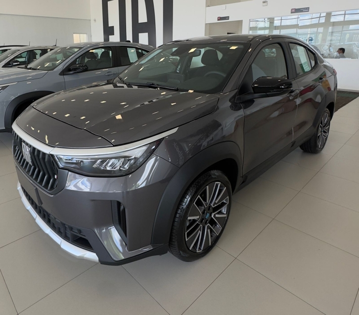 fiat fastback 1.0 turbo 200 hybrid audace cvt flex 4p automatico 2026