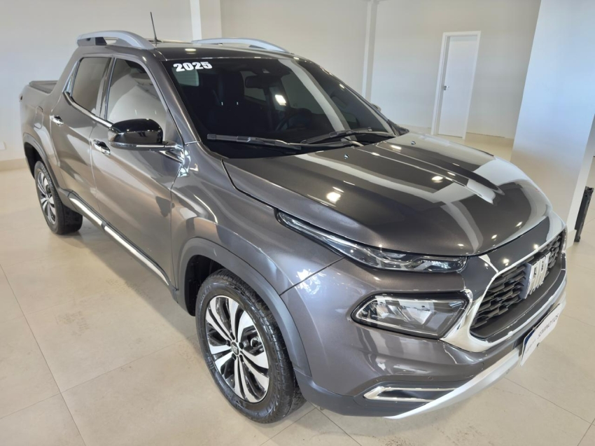 fiat toro 2.0 16v turbo diesel volcano 4wd at9 4p automatico 2025