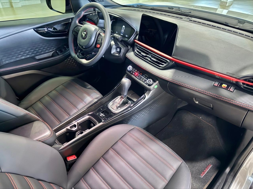 fiat fastback 1.3 turbo 270 flex abarth at6 4p automatico 2025 fiat fastback 1.3 turbo 270 flex abarth at6 4p automatico 2025