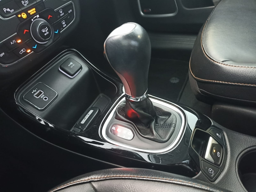 jeep compass 2.0 16v flex longitude automatico 4p 202013