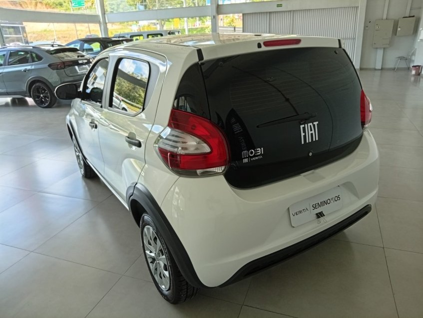 fiat mobi 1.0 evo flex like. manual 4p 20243