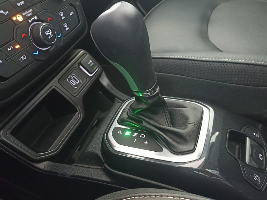 jeep renegade 1.3 t270 turbo flex sahara at6 4p automatico 202515