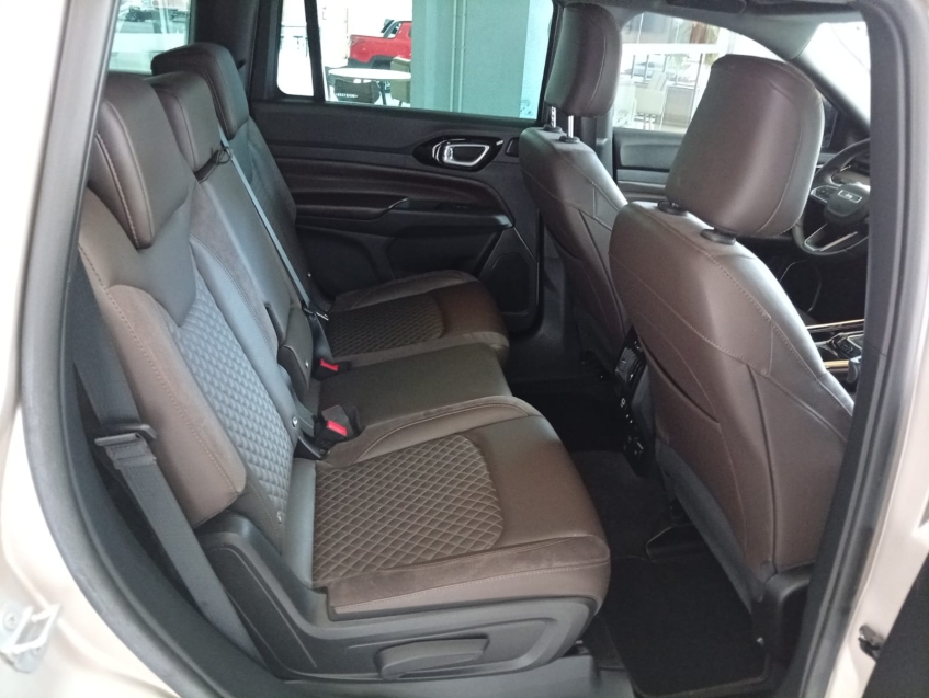 jeep commander 1.3 t270 turbo flex overland at6 4p automatico 20223