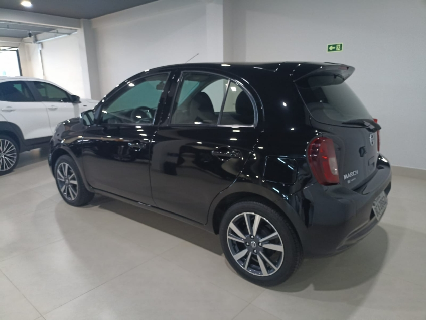 nissan march 1.6 sl 16v flex 4p xtronic automatico 20181