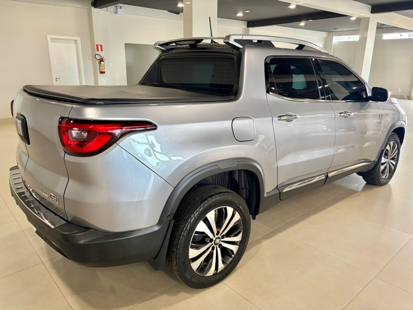 fiat toro 2.0 16v turbo diesel volcano 4wd at9 4p automatico 20253