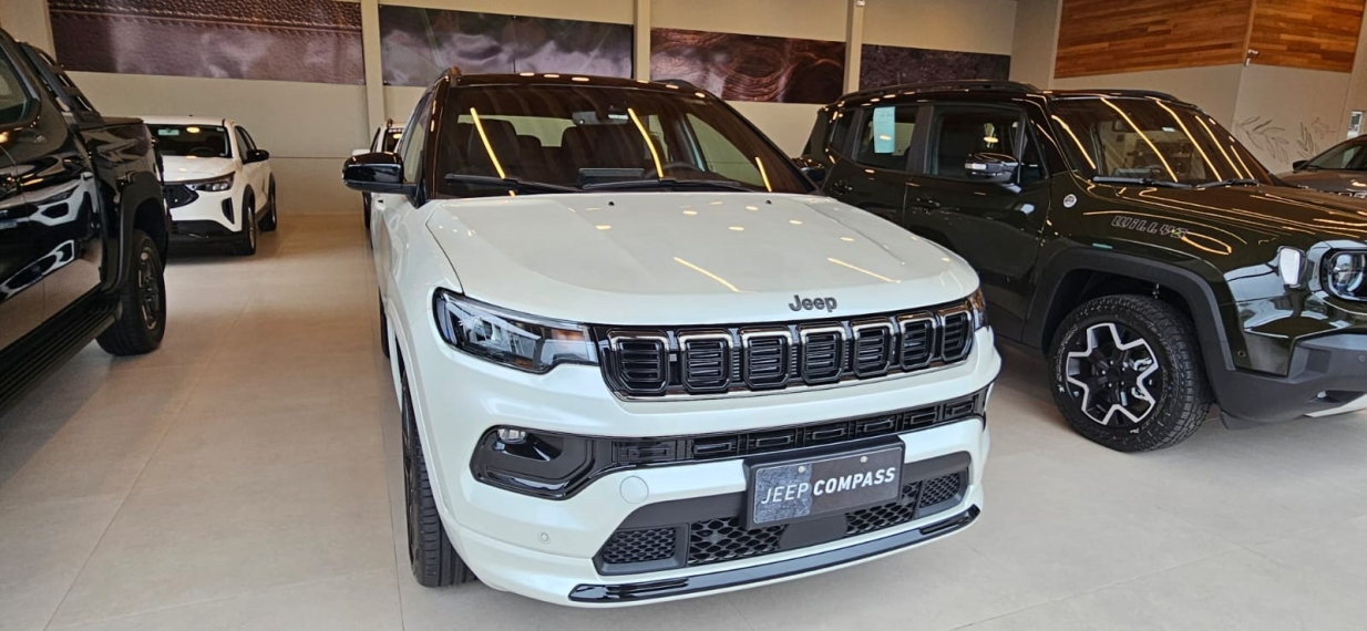 jeep compass 2.0 hurricane turbo flex blackhawk at9 4p automatico 20261
