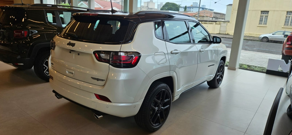 jeep compass 2.0 hurricane turbo flex blackhawk at9 4p automatico 20263