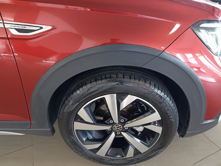 volkswagen nivus 1.0 200 tsi total flex highline automatico 4p 20234