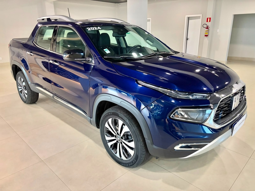 fiat toro 1.3 turbo 270 flex volcano at6 4p automatico 2024