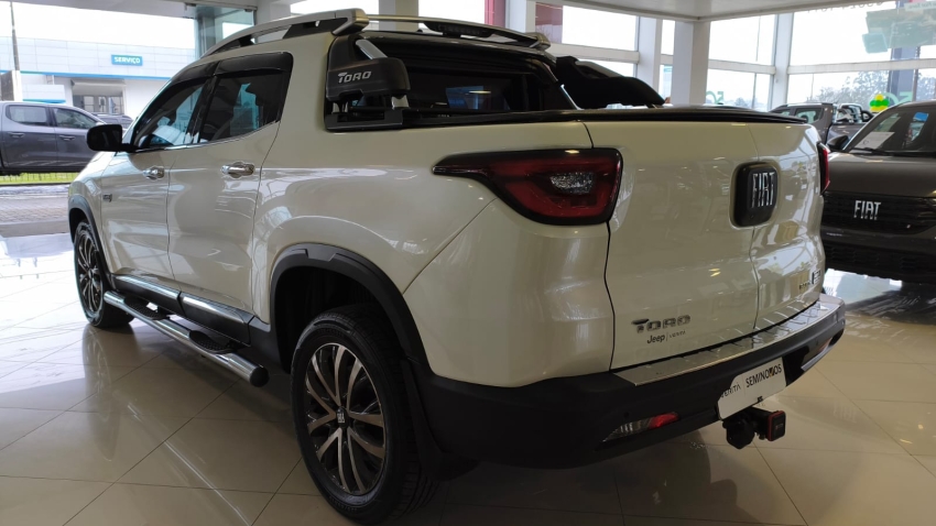 fiat toro 2.0 16v turbo diesel ranch 4wd at9 4p automatico 20222