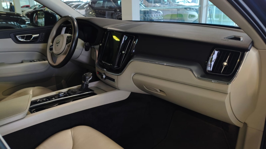 volvo xc60 2.0 t5 gasolina momentum awd geartronic 4p automatico 201912