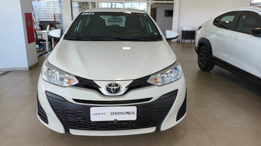 toyota yaris 1.3 16v flex xl live multidrive 4p automatico 20211