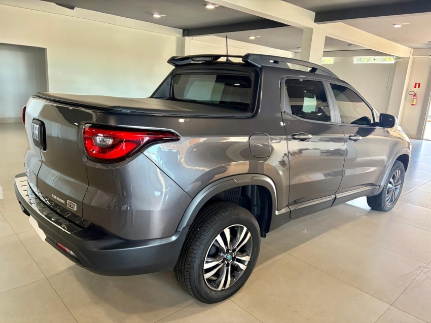 fiat toro 1.3 turbo 270 flex freedom at6 4p automatico 20253
