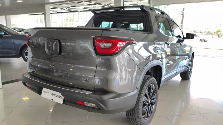 fiat toro 1.3 turbo 270 flex volcano at6 4p automatico 20244