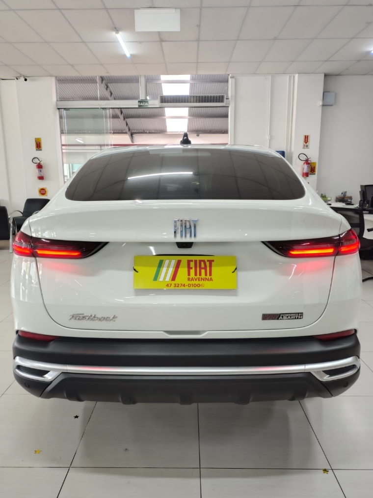 fiat fastback 1.3 turbo 270 flex limited edition at6 2024 fiat fastback 1.3 turbo 270 flex limited edition at6 2024