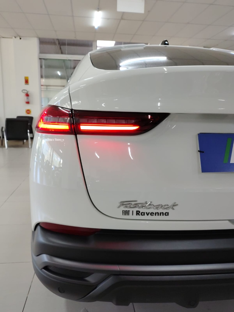 fiat fastback 1.0 turbo 200 flex cvt 4p automatico 2024