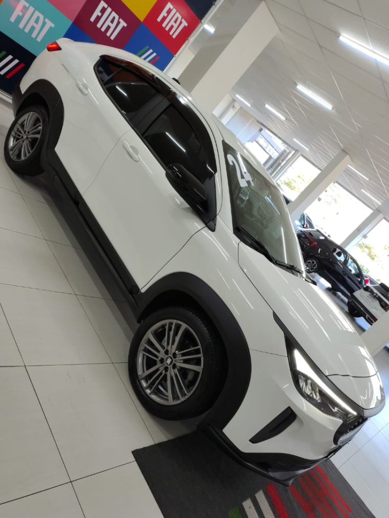 fiat fastback 1.0 turbo 200 flex cvt 4p automatico 2024