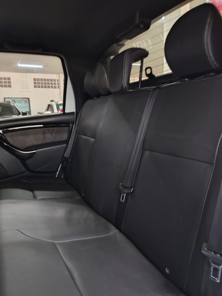 renault duster oroch 2.0 16v hi-flex dynamique automatico flex 4p 2019 renault duster oroch 2.0 16v hi-flex dynamique automatico flex 4p 2019