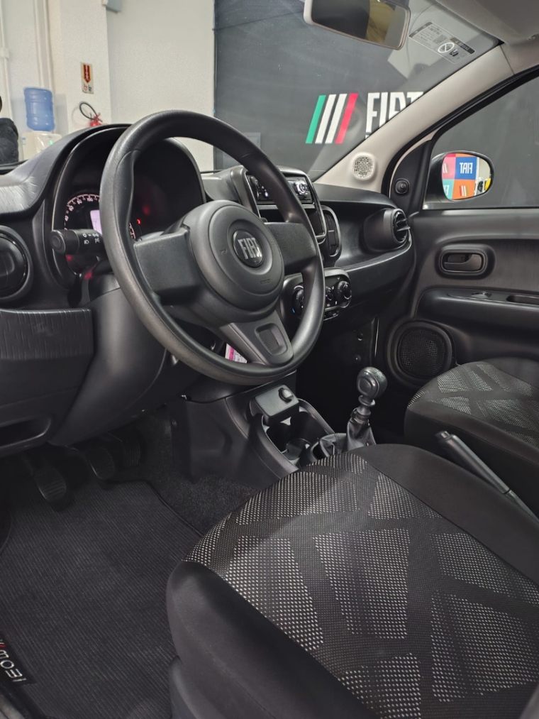 fiat mobi 1.0 evo flex like. manual 4p 2023 fiat mobi 1.0 evo flex like. manual 4p 2023