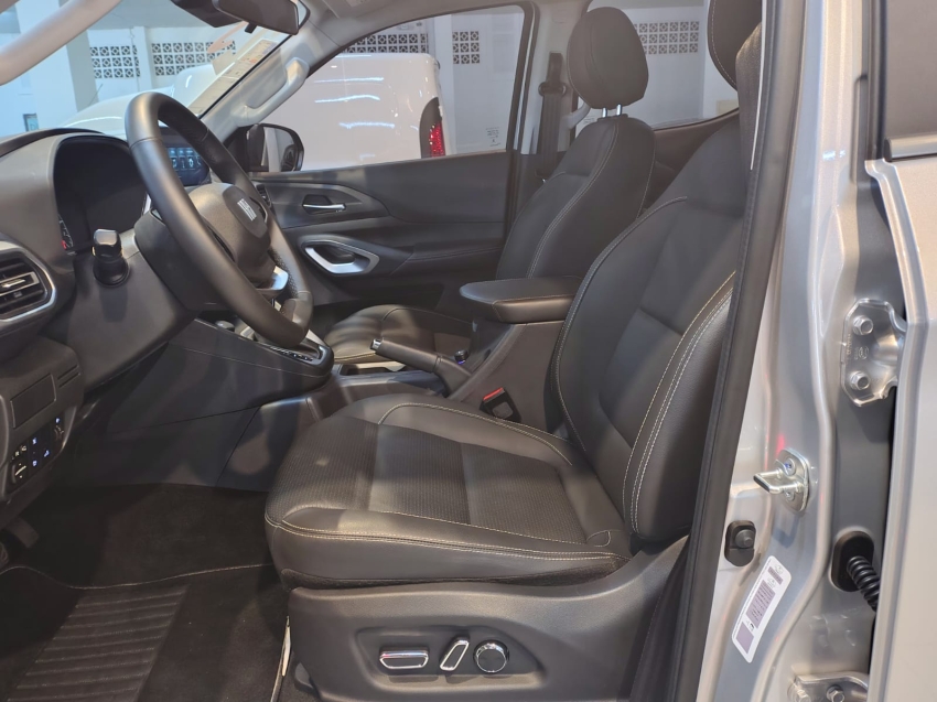 fiat titano 2.2 turbo diesel ranch 4x4 at6 4p automatico 2025