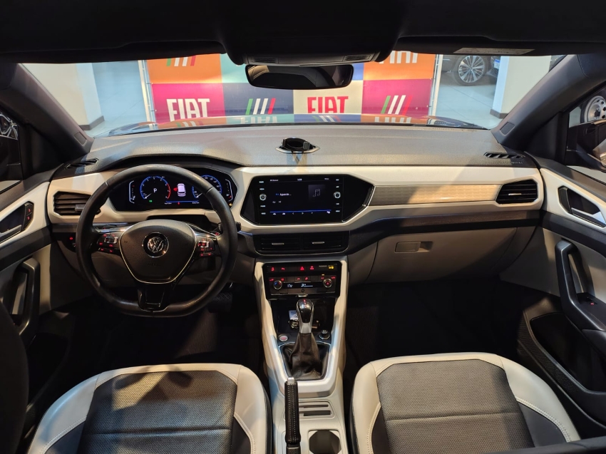 volkswagen t-cross 1.4 250 tsi total flex highline automatico 4p 2020 volkswagen t-cross 1.4 250 tsi total flex highline automatico 4p 2020