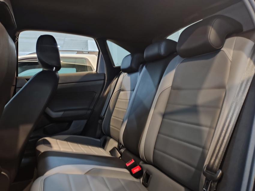 volkswagen nivus 1.0 200 tsi total flex highline automatico 4p 20226