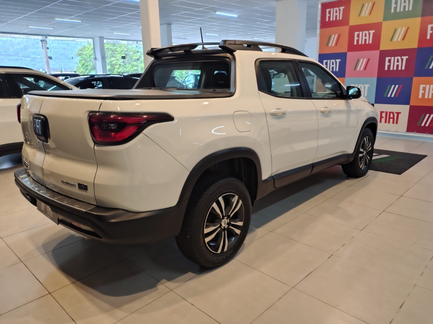 fiat toro 2.0 16v turbo diesel freedom 4wd at9 4p automatico 20229