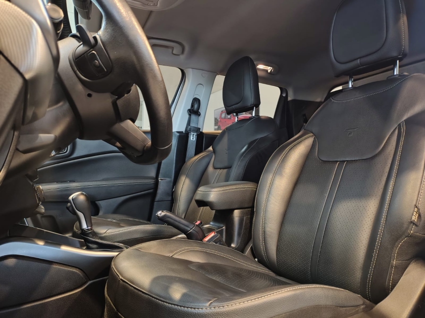 fiat toro 1.3 turbo 270 flex volcano at6 4p automatico 20223