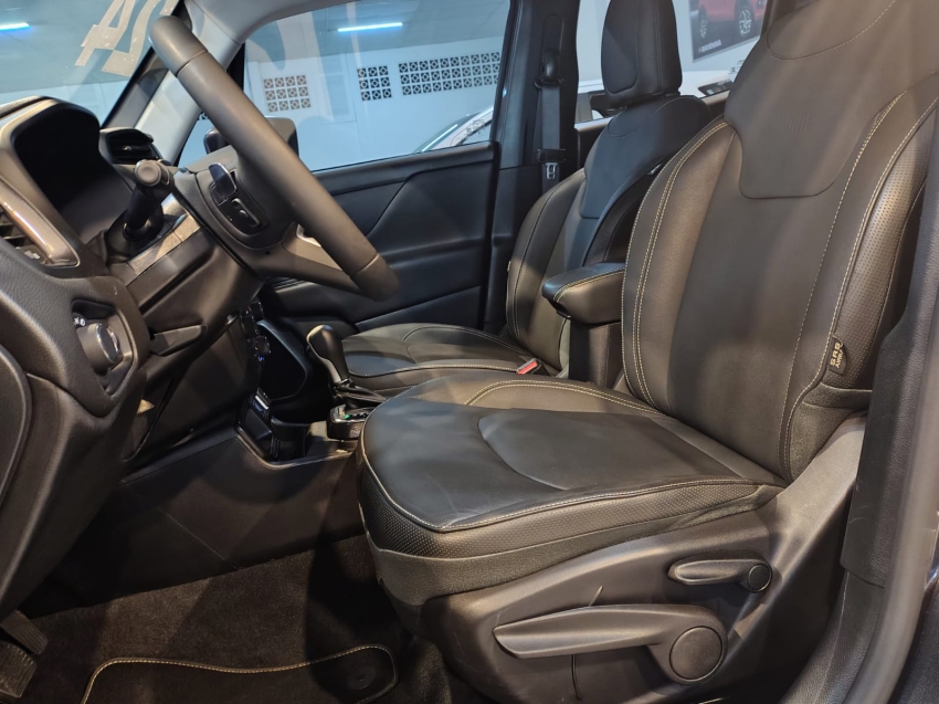 jeep renegade 1.3 t270 turbo flex longitude at6 4p automatico 20243