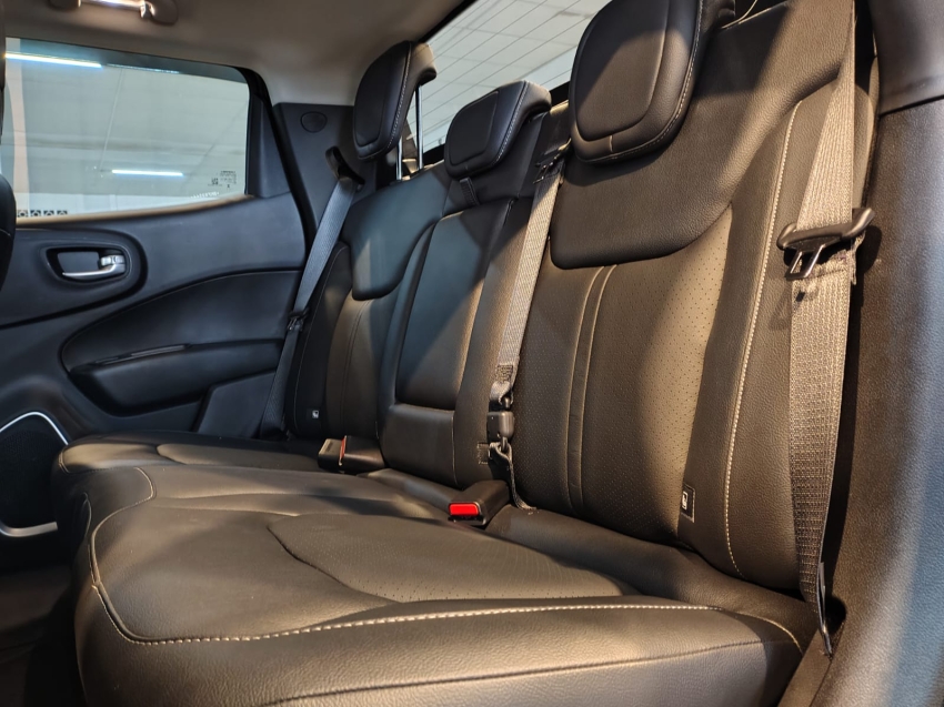 fiat toro 1.3 turbo 270 flex volcano at6 4p automatico 20256