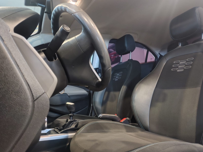 chevrolet onix 1.0 mpfi lt 8v flex 4p manual 20193