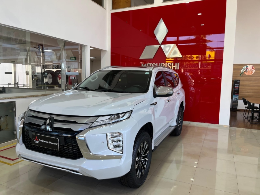 mitsubishi pajero sport 2.4 16v mivec turbo diesel hpe-s awd automatico 5p 2023 mitsubishi pajero sport 2.4 16v mivec turbo diesel hpe-s awd automatico 5p 2023